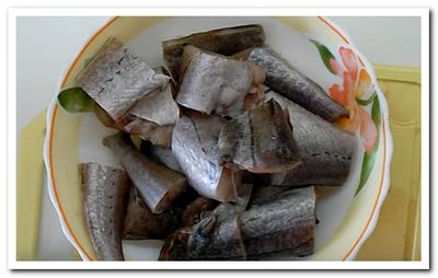 рецепт рыбы минтай с овощами на сковороде