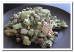 Редиска, яйца и огурцы – вкусный летний салат